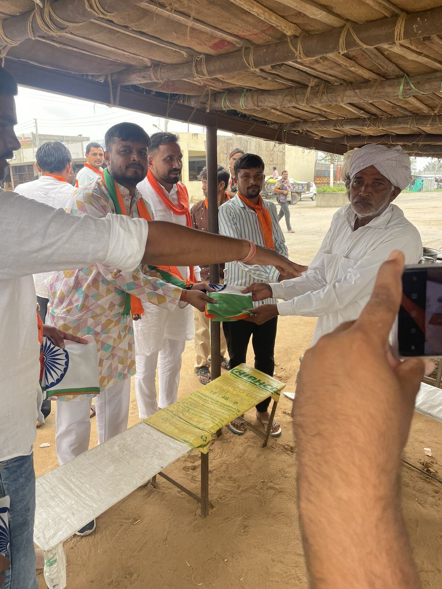 aashishshahBJP's tweet photo. #હરઘરતિરંગા https://t.co/63l2J5PsXq
