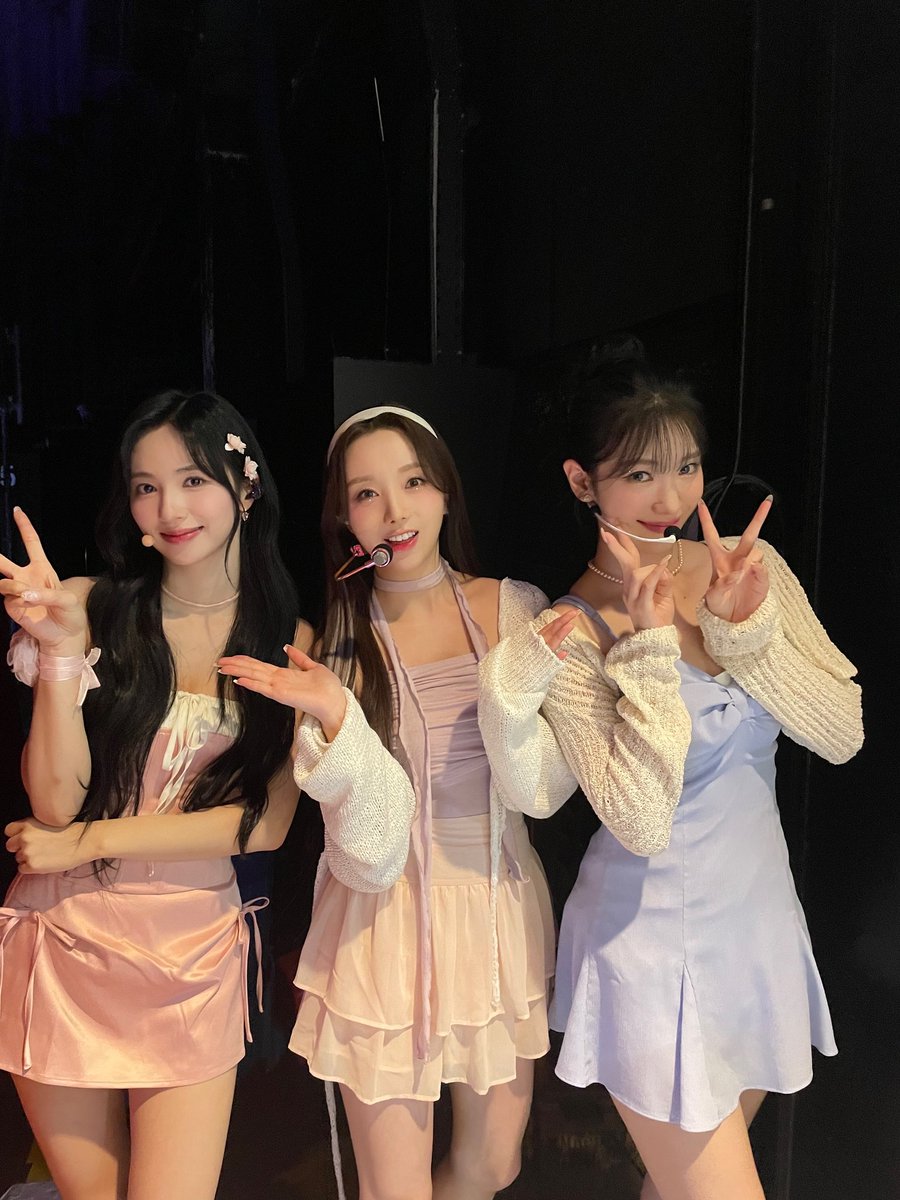 Kinniku18121's tweet photo. Queendom Puzzle 15日で最終回かぁ。淋しいw
PUZZLIN'チーム1%差で2位とか残念過ぎる。🥶　　
Keiとジウォンは「この機会に親好を深めていつか一緒に歌ってみたいです」との覆面歌王に出演した時の約束を実現したね‼️
#QUEENDOMPUZZLE 　#Kei 
#JIWON 　#覆面歌王　#PUZZLIN 
#CherryBullet 　#SOOJIN https://t.co/h1yKP0ejGE