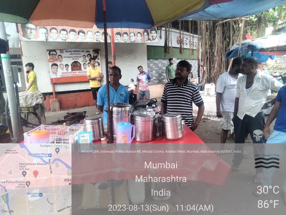 JanjagrutiP's tweet photo. @CPMumbaiPolice @mybmcSWM @mybmcwardKW @Dev_Fadnavis @AndheriLOCA @CMOMaharashtra  महोदय ओशिवरा पोलीस स्टेशन जवळ ,आनंद नगर येथे रस्त्यावर अतिक्रमण करून सिलेंडर चा वापर करून खाद्य व्यवसाय चालू आहेत,वारंवार सांगूनही बंद होत नाही वाचनालय परिसर घाण, दादागिरी करनाऱ्या वर कार्यवाही करा https://t.co/zOI075aiJN