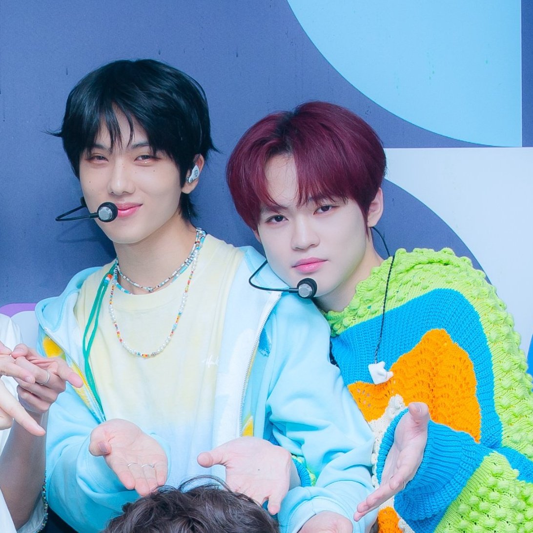 u m i #TEAMCHENLE tweet media