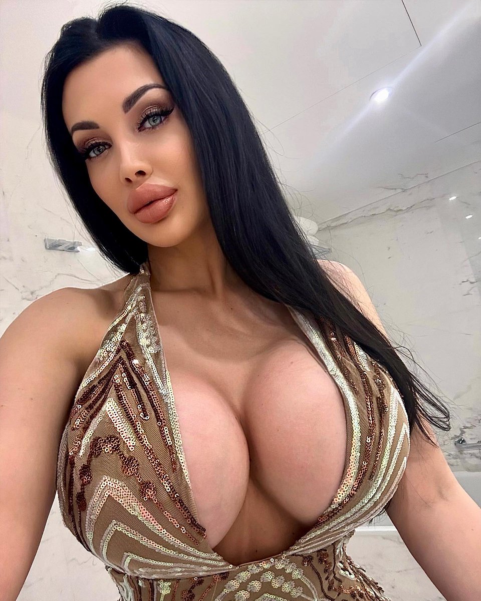 aletta ocean sex doll Barbie Basics 2025 Series 1, Doll 2 main image 0