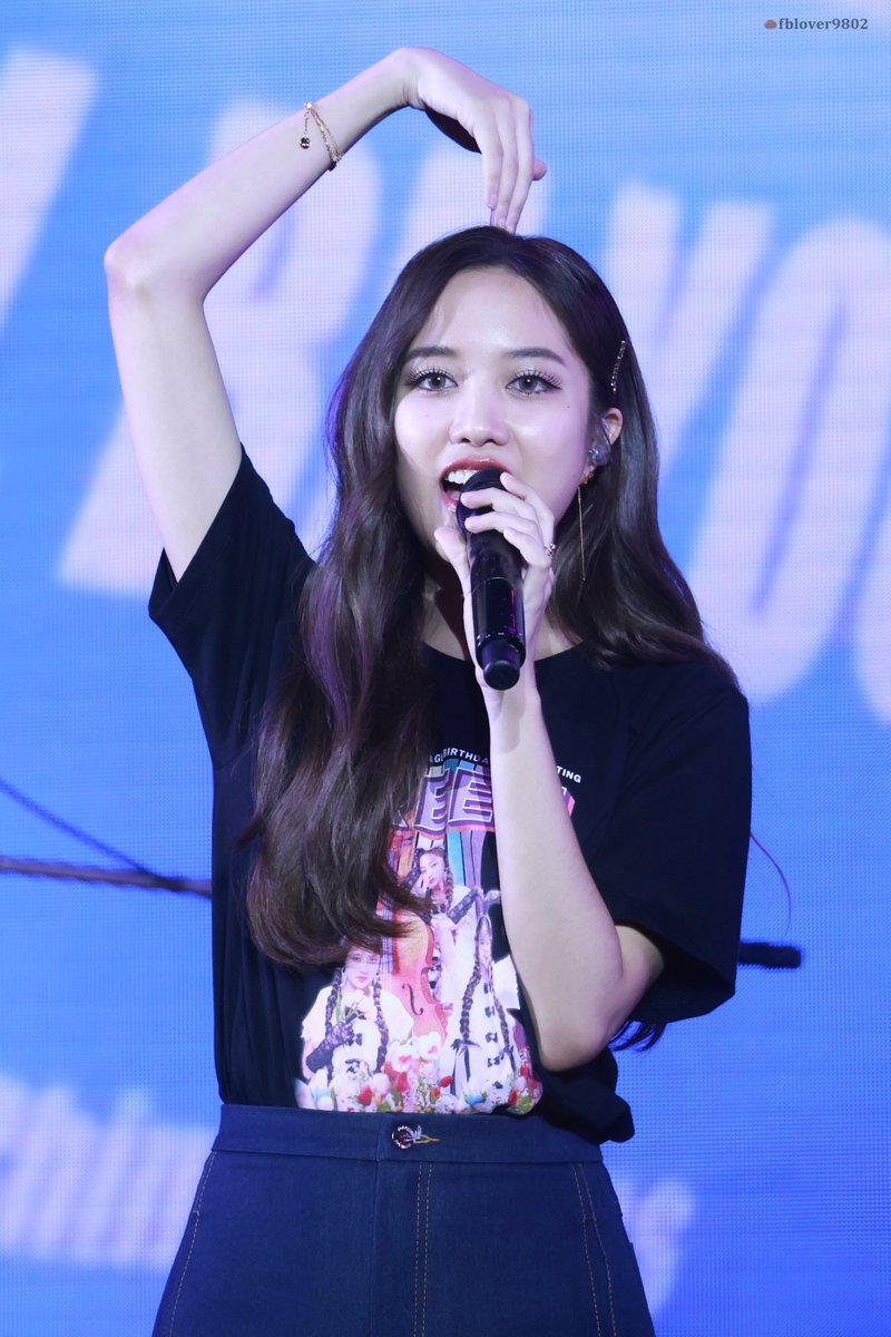 fblover9802's tweet photo. 사랑해

#srchafreen
#SarochaSoloStageD1
HBD SOLOFREEN DAY1 https://t.co/2ougVEAOsQ