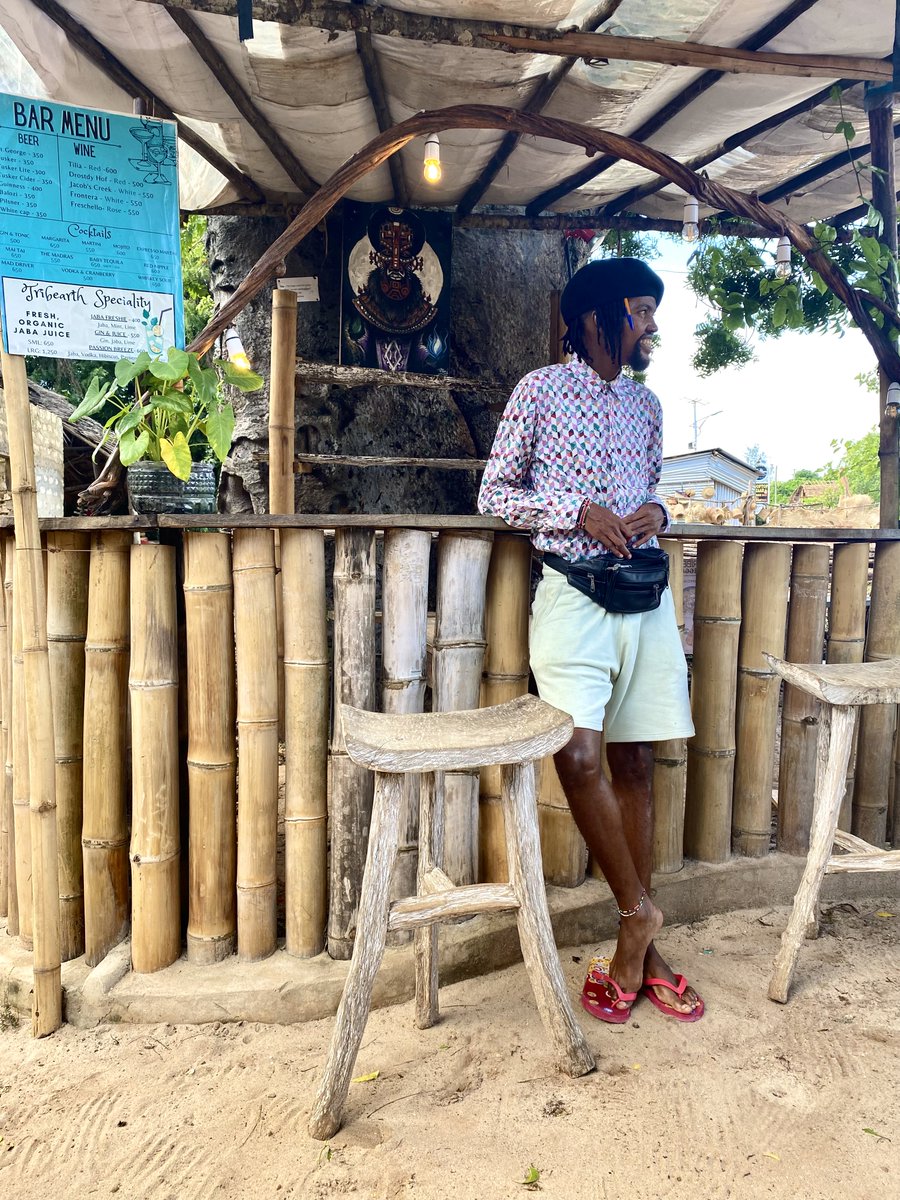 LibossoVincent's tweet image. Diani Beach B A M B O O revolution please!  

#bambooarchitecture #bamboobuilding #sustainablebamboo #bamboohouse #bambooconstruction #bamboofurniture #bamboostructure #bamboocrafts #bambooart #bamboogarden #naturalbuilding #ecobuilding #sustainableconstruction