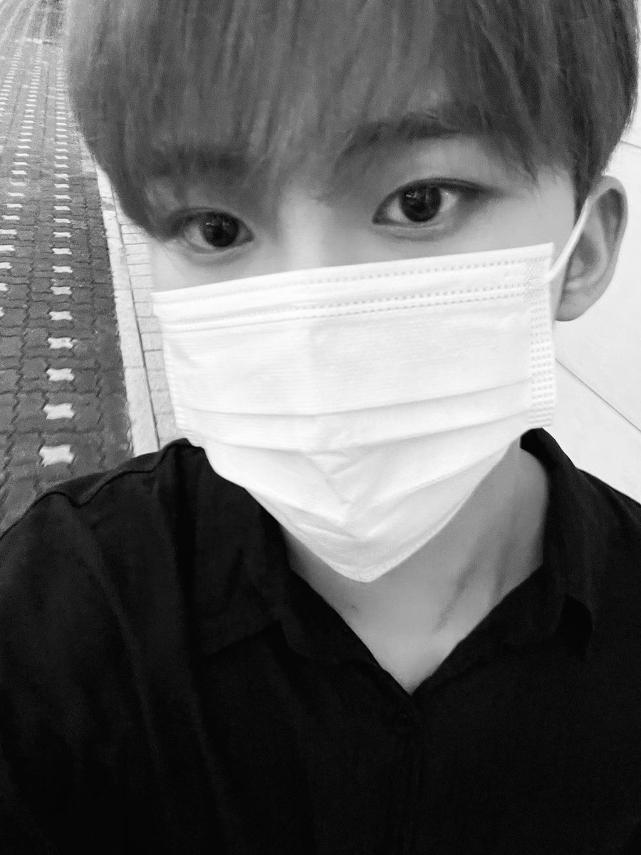 [#도현]
Have a good weekend! 

#루네이트 #LUN8