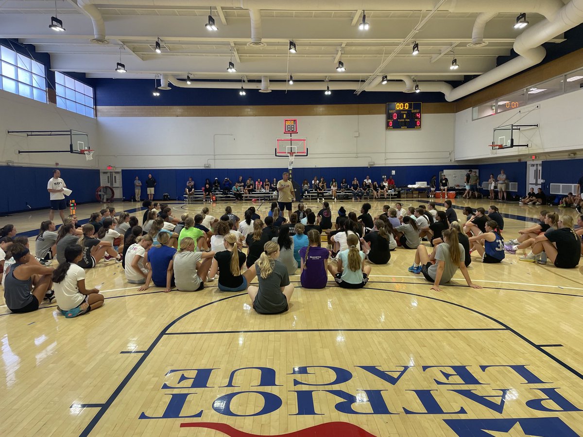 What an awesome Elite Camp.Such a fun day teaching &amp; helping all these kids get better.The talent was off-the-chain. I ❤️ good 🏀 &amp; man did we 👀 some today.#80 plus kids from 19 states.Staff was incredible and the energy in the gym was on 🔥. #futureMIDSontheway ⁦<a href="/NavyWBB/">Navy Women's Basketball</a>⁩