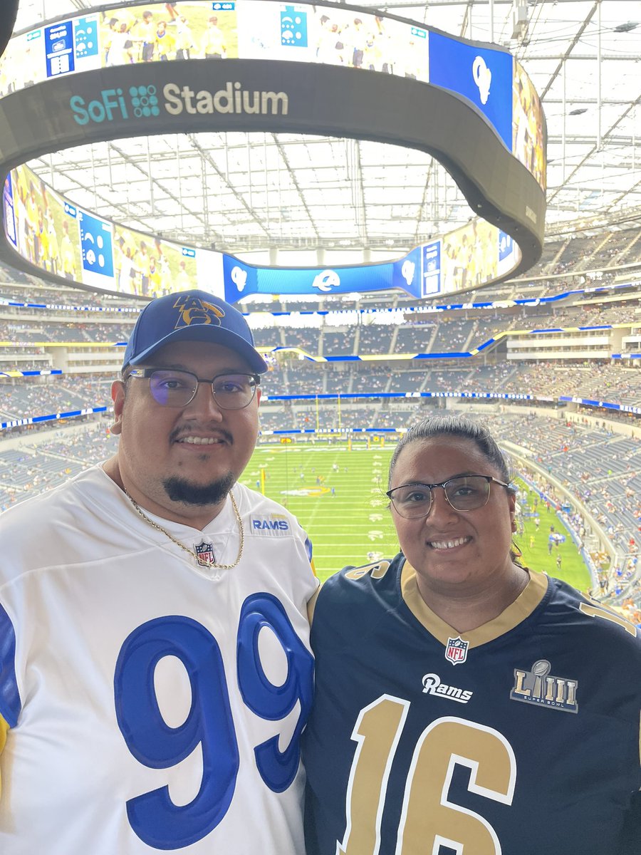 rubydb's tweet image. 🐏🏠

What a beautiful sight

Rams Football is back! 

#RamsHouse #MOBSquad