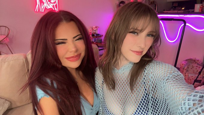 I&rsquo;m going live on @OnlyFans right now!!! With @TheSabinaBella 🥰💖  Cum join our little play date!   https://t<a class="tags" href="/tag/onlyfans">@onlyfans</a>
