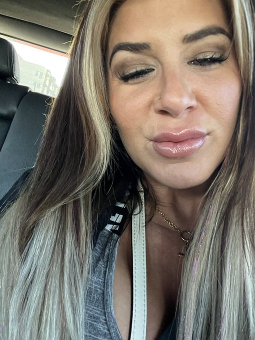 Got the Dick the Money I&rsquo;m Out https://t.co/2v0VwX3dla