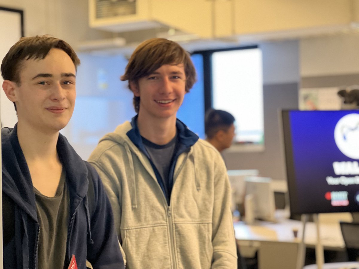 rmit_cidda's tweet photo. @RMIT #NextFest#OpenDay is on!
Come to Building 14, Level 11, Room 36 to talk to our chatbot #Walert!
@RMITComputing @AdmsCentre @rmit_cidda https://t.co/8ucreGtI0W