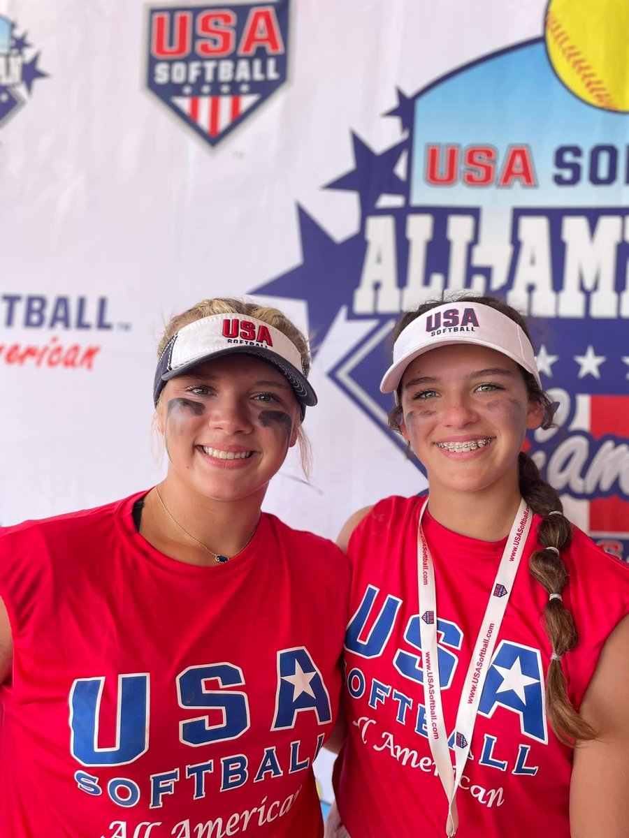 Launity_savant's tweet photo. Briley Lovell and Josie Hart are putting in some work in OKC at the USA All American games!!  This Pitcher/Catcher duo is representing the “H” and the BOOT!! Let’s GEAUX Region 4 Stars!!
#BangBang
#2010s https://t.co/jPEtpTjUta