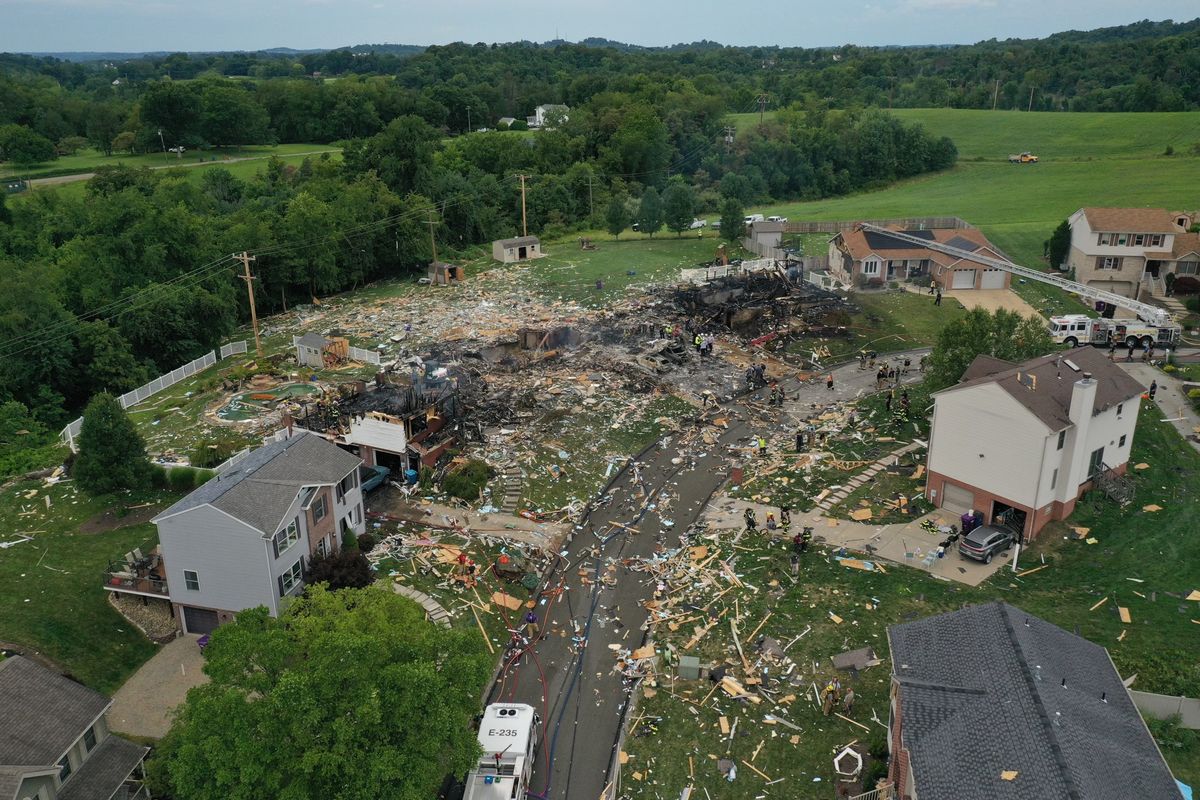 WPXI's tweet photo. MAJOR BREAKING UPDATE: 4 people are dead, 1 still unaccounted for after massive explosion in Plum. 

LATEST UPDATES: https://t.co/C0a0fTiDGQ
PHOTOS FROM THE SCENE: https://t.co/DE9GUmtOlg https://t.co/GKoPfqWIZo