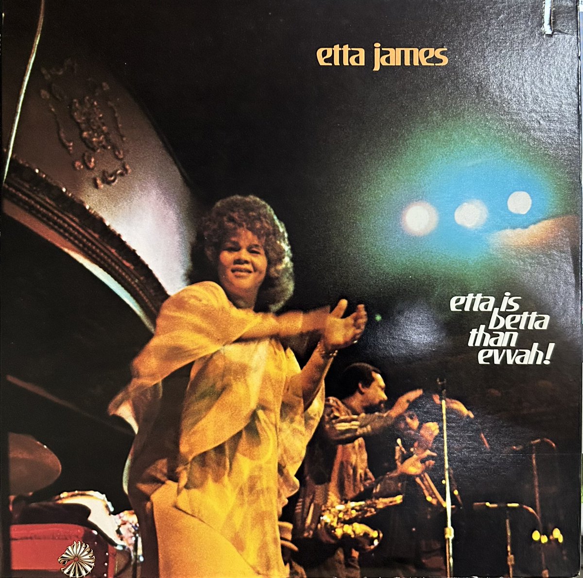 今日の1曲！
Etta James, 
Love Vibration.
youtube.com/watch?v=ZTzErX…
#soul
#funk
#chessrecords 
#ettajames