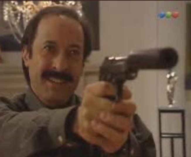odio q me toquen el pelo, soy literalmente este cuando lo hacen
