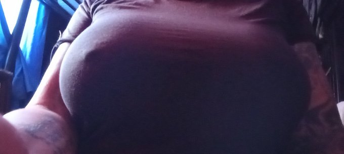 It's like they keep getting bigger! #MiraclesDoExist 🤣 https://t.co/HdclxoPKHx<a href="/tag/miraclesdoexist"class="tags">#MiraclesDoExist</a>