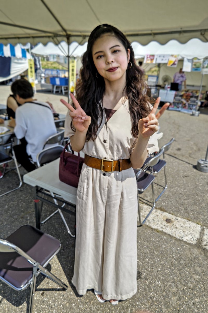DqQedV2ya5EVto9's tweet image. äžè¶åŠé«ãµããŒãã§ã¹(JOETSUMYOKO summer fes8æ13æ¥(æ¥)ãCHIBI UNITYãšã«ããã芳å
芪åå€§äœ¿ã®æå±±ãªãªããã®ããŒã¯ã·ã§ãŒããããŸãããç倩äžã®ãªãããŒã¯ã·ã§ãŒãåçæ®åœ±ãããŠãããŠããããšãããããŸããã
#äžè¶åŠé«ãµããŒãã§ã¹
#CHIBIUNITY
#ã«ããã芳å
芪å倧䜿
#æå±±ãªãª