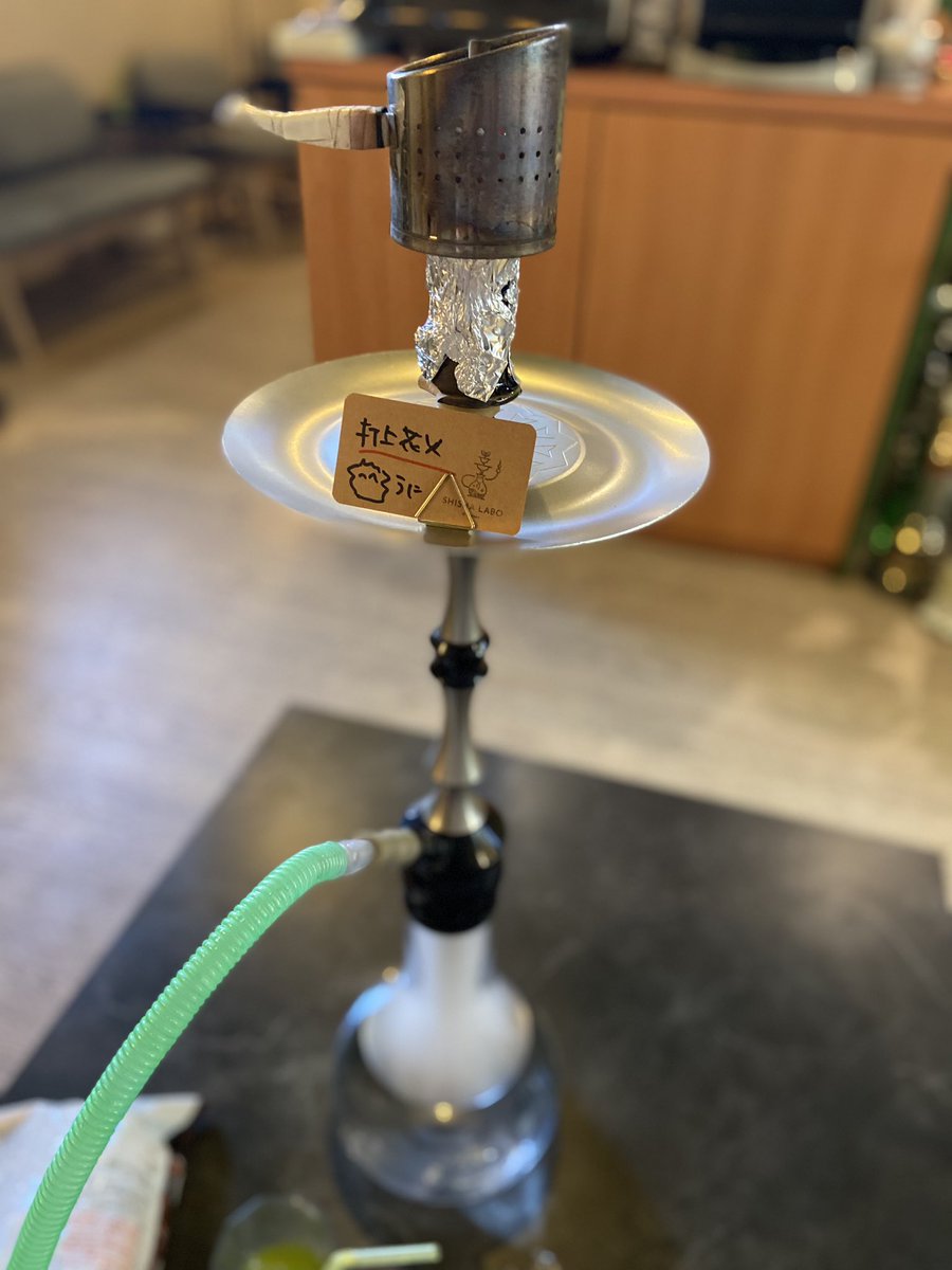 本日は１店目、Laboでうにさんが作ってくれた😃８月限定のドラゴンフルーツmixでラメはベリー。サッパリ系で美味しかった👍