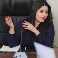 The Sri Lanka Police has collaborated with the Inland Revenue Dept to track down unexplained wealth & go after black money. The erotic queen of finance Thilini Priyamali is charged with defrauding over Rs 226 million. How will she disclose the source of her income ?