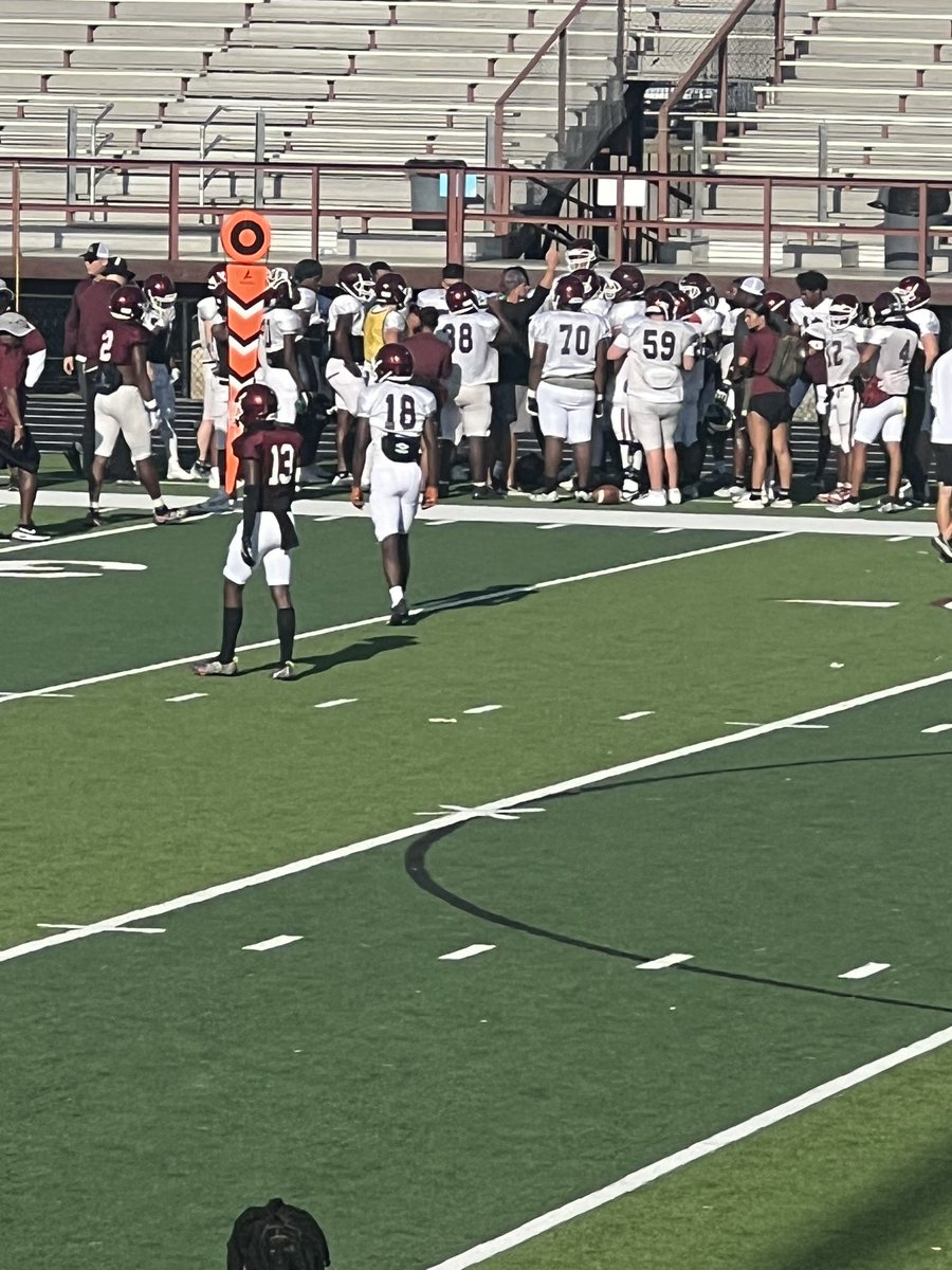 EricaPYTees's tweet photo. It’s GO TIME BIG SON💪🏽💪🏽
Freshman Szn loading ‘27 @Thereal_407 
@rohawksfootball @CoachTraun @HawkHypeMan @PrepRedzoneNext @_CoachROB__ @coachwvde https://t.co/LNyzzi2dJ6