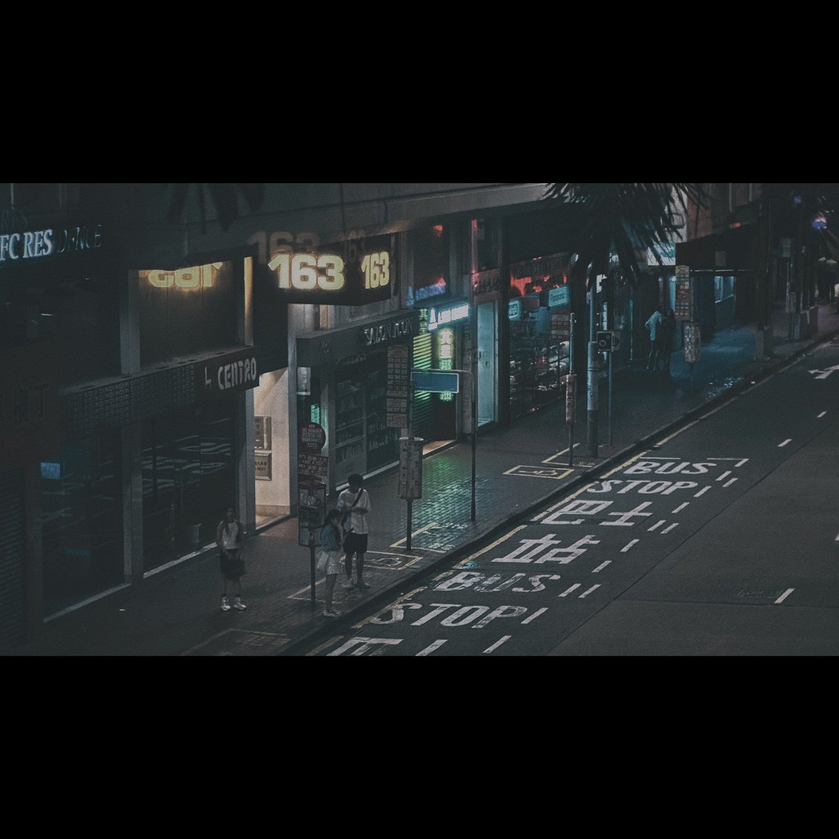 Waiting for the Rain
#MidNight #HongKong #WanChai