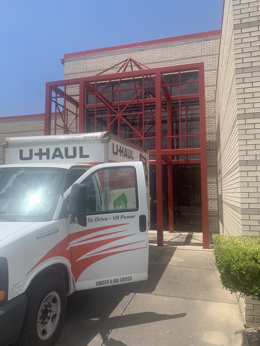 Teamwork makes the dream work! Our Zen room is on the way. Thanks ODMS Counselors and Principal Mr. V! ⁦<a href="/JournalismOdms/">ODMSYearbook</a>⁩ ⁦<a href="/ODMSMustangs/">O'Donnell Middle</a>⁩ ⁦<a href="/AliefISD/">Alief ISD</a>⁩ ⁦<a href="/AliefCounseling/">Alief ISD Counseling</a>⁩