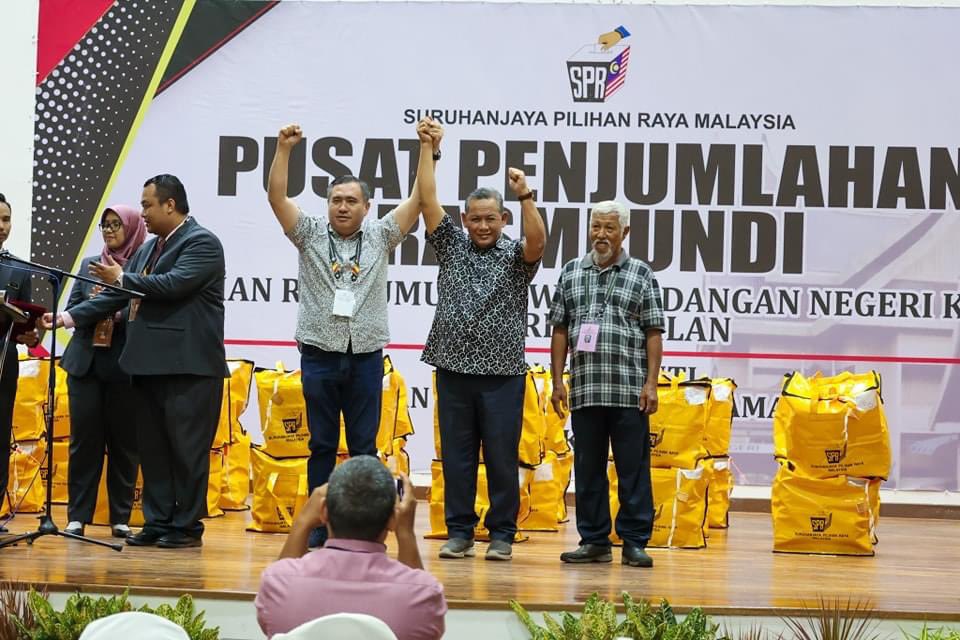 dsaminuddin's tweet photo. Terima kasih tidak terhingga diucapkan kepada semua pengundi rakyat Negeri Sembilan atas amanah dan kepercayaan yang anda letakkan kepada kami.

Terima kasih juga buat jentera jentera kami yang bekerja keras demi memastikan kemenangan ini. Alhamdulillah. https://t.co/BQGbLLBuxJ