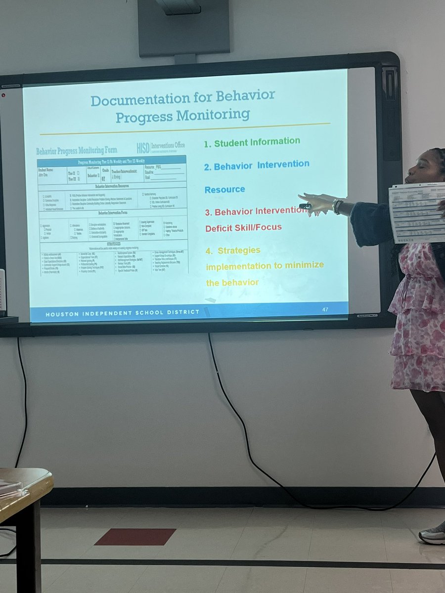MissVargasClass's tweet photo. Awesome presentations this week at the NES and NES-A trainings! @HoustonISD https://t.co/uUIQTu3MJ4