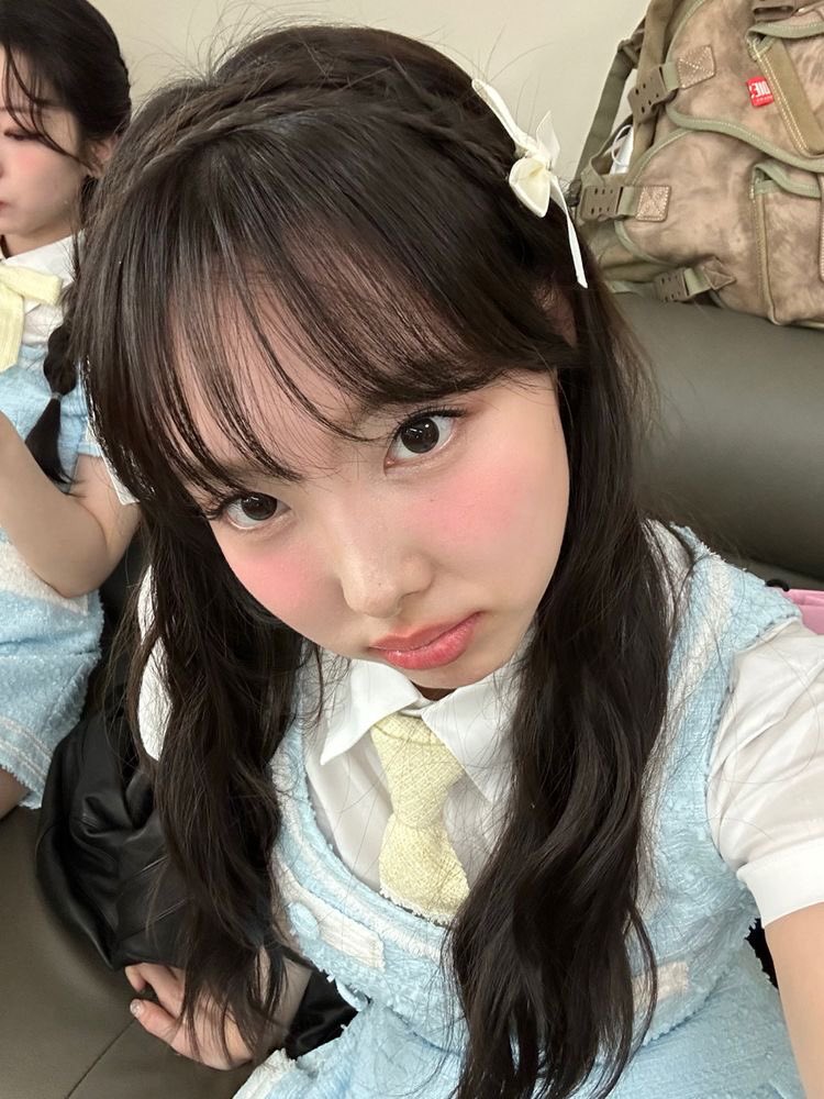 nayeon with bangs hits different