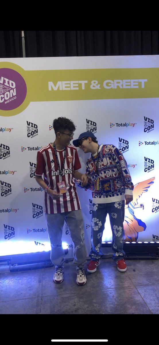 diegorub_'s tweet image. 💛💛