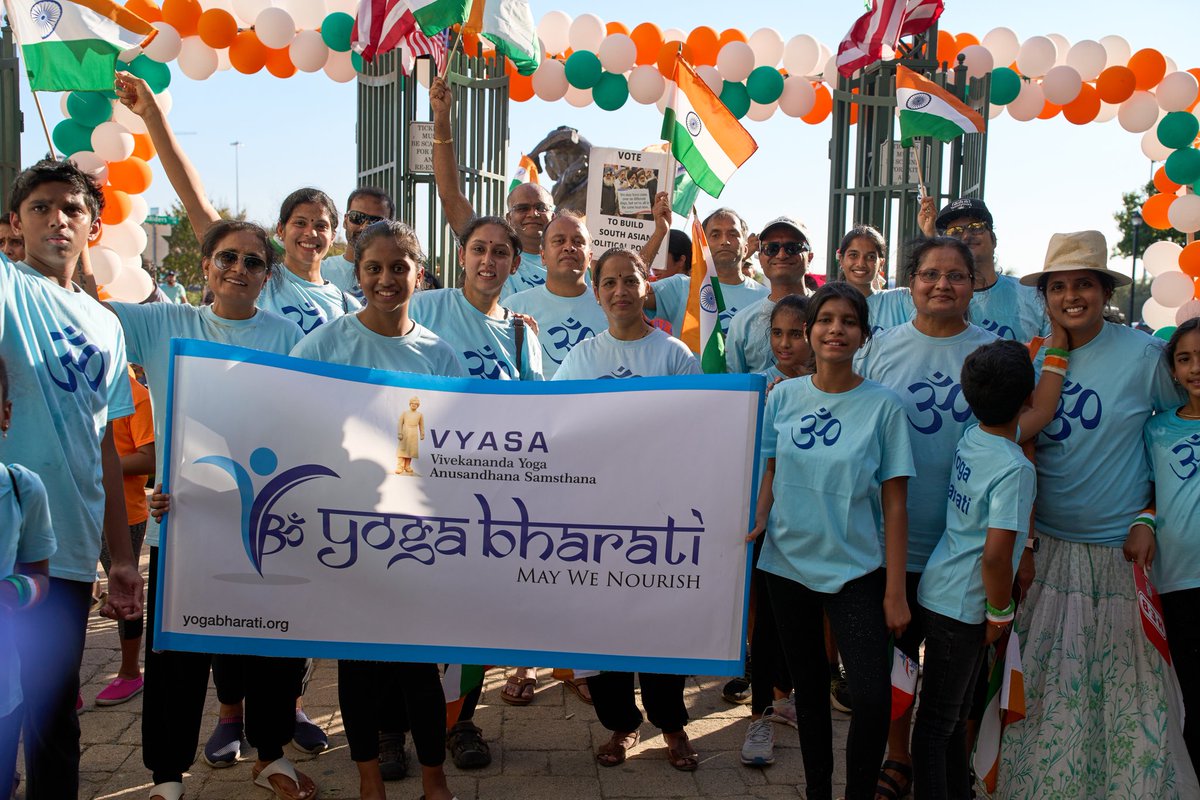TX_neurologist's tweet photo. Fantastic performance by Yoga Bharathi teachers and kids #anandbazar organized by #IANT &amp; #NANBAN in Frisco, TX Aug 12,2023.
 @YogaBharatiUSA
https://t.co/pjkXonov60 https://t.co/84HYYKLrHc