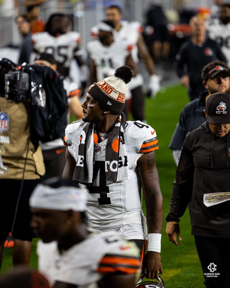 _GloriousDior's tweet photo. Had The Pleasure Of Taking Some Pics At The Browns Vs Commanders Game Yesterday. I’m Excited To See What Cleveland Sports Will Bring Us 🏆😆Not Gonna Lie It’s A Great Time To Be From Cleveland 🔥🫶🏾 
@deshaunwatson  @Browns https://t.co/fOmMDuDGSw