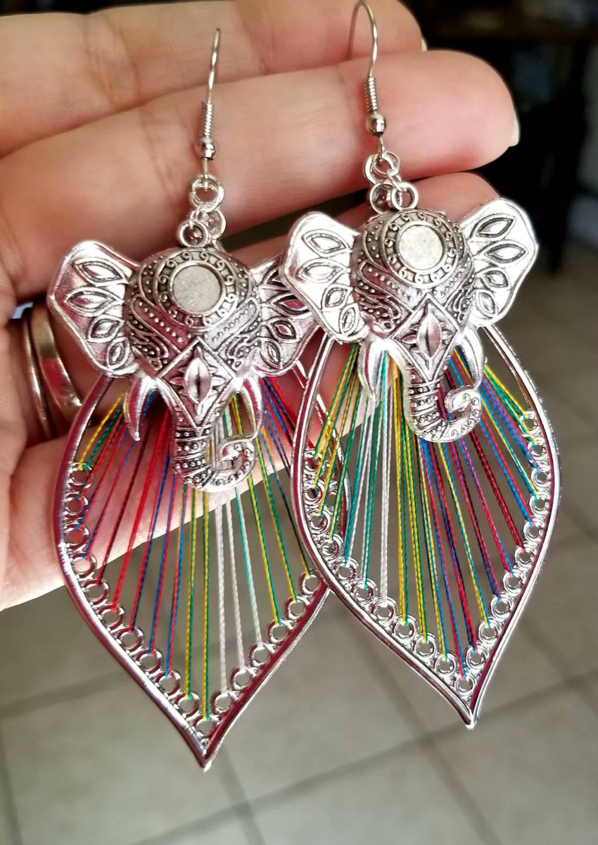 TrendingNowGift's tweet photo. Elephant Earrings, Silver Elephant Earrings, Elephant Head Earrings #WorldElephantDay #WorldElephantDay2023 #jewelrly #handmadejewelry #handmade #gift #gifts #giftsforher #elephant #ElephantDay #Etsy #elephants #earrings #bobo #Bohohippie 

https://t.co/Mz5lFuUJiK via @Etsy https://t.co/VbIJAXm7V0