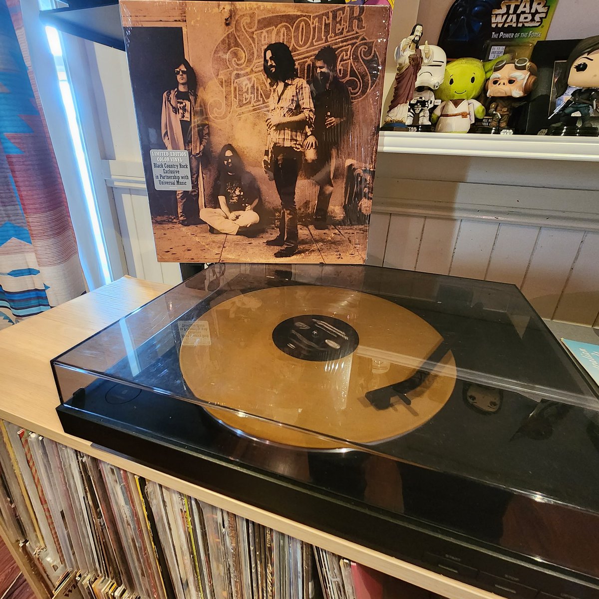 lesoulgambler's tweet photo. Shooter Jennings - Put The "O" Back In Country (2005)
#TwitterVinylClub #WhatsOnYourTurntable #nowplaying #nowspinning #inthishousethaticallhome #thatmuchfurtherwest #suburbancaveman #vinylrecords #recordcollector #ShooterJennings #countrymusic #outlawshit https://t.co/3QLG4GHddx