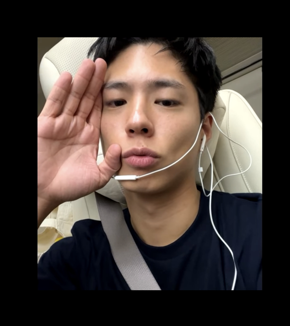 foreverbogum's tweet photo. #박보검  @BOGUMMY 
보고 싶다. 
好想你. 
miss you. https://t.co/QjpJDINyUD