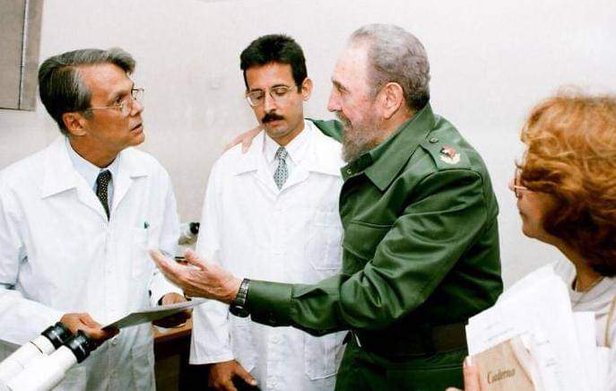 Fidel, el hombre de Ciencia, mirando al futuro ❤️🇨🇺
#FidelPorSiempre