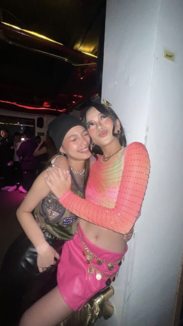 the two ends of the lesbian fashion spectrum