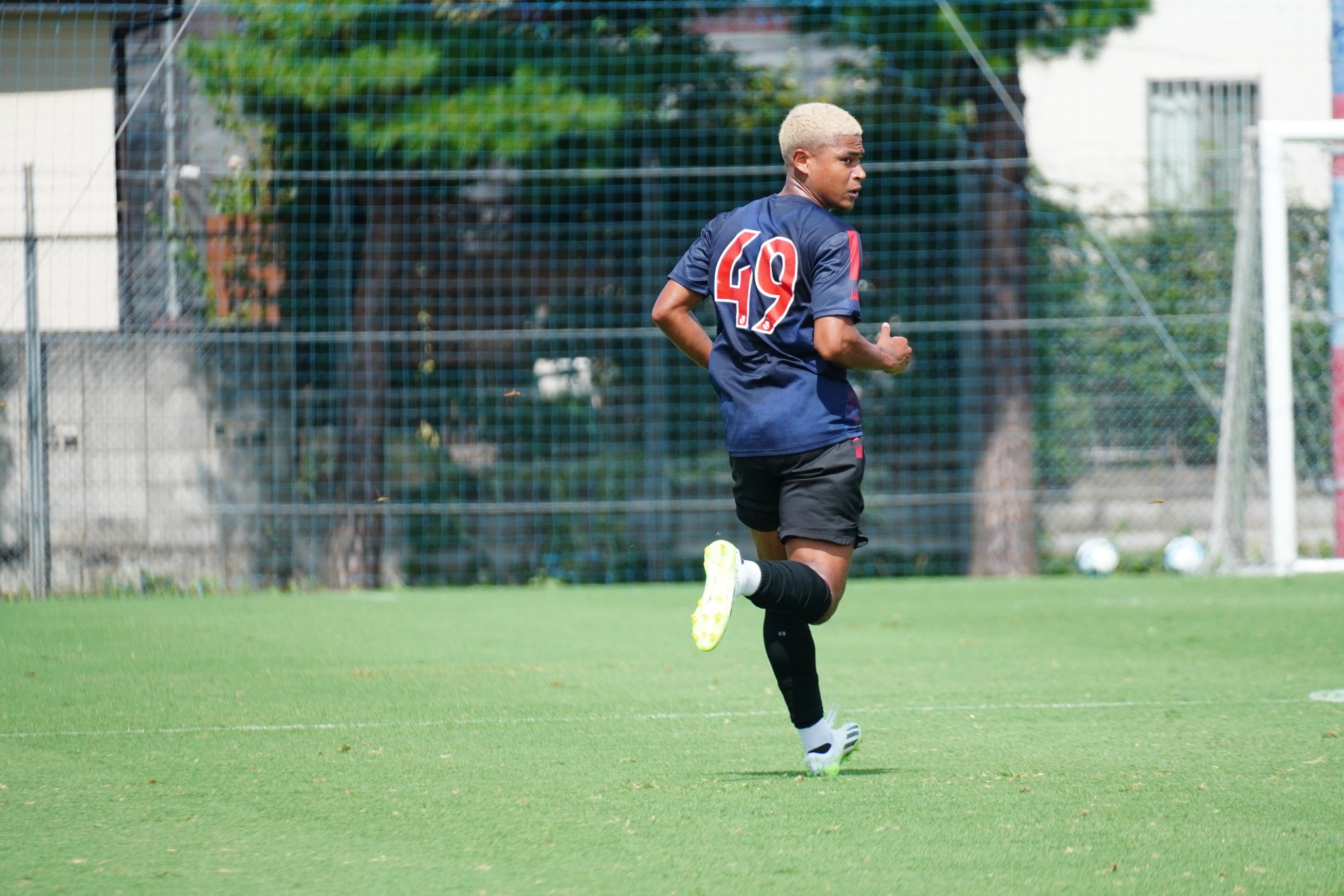 s*r様 【希少】FC東京　ユニフォーム　バングーナガンデ 佳史扶選手　49番 FC東京【公式】 #東京が熱狂 on X: 
