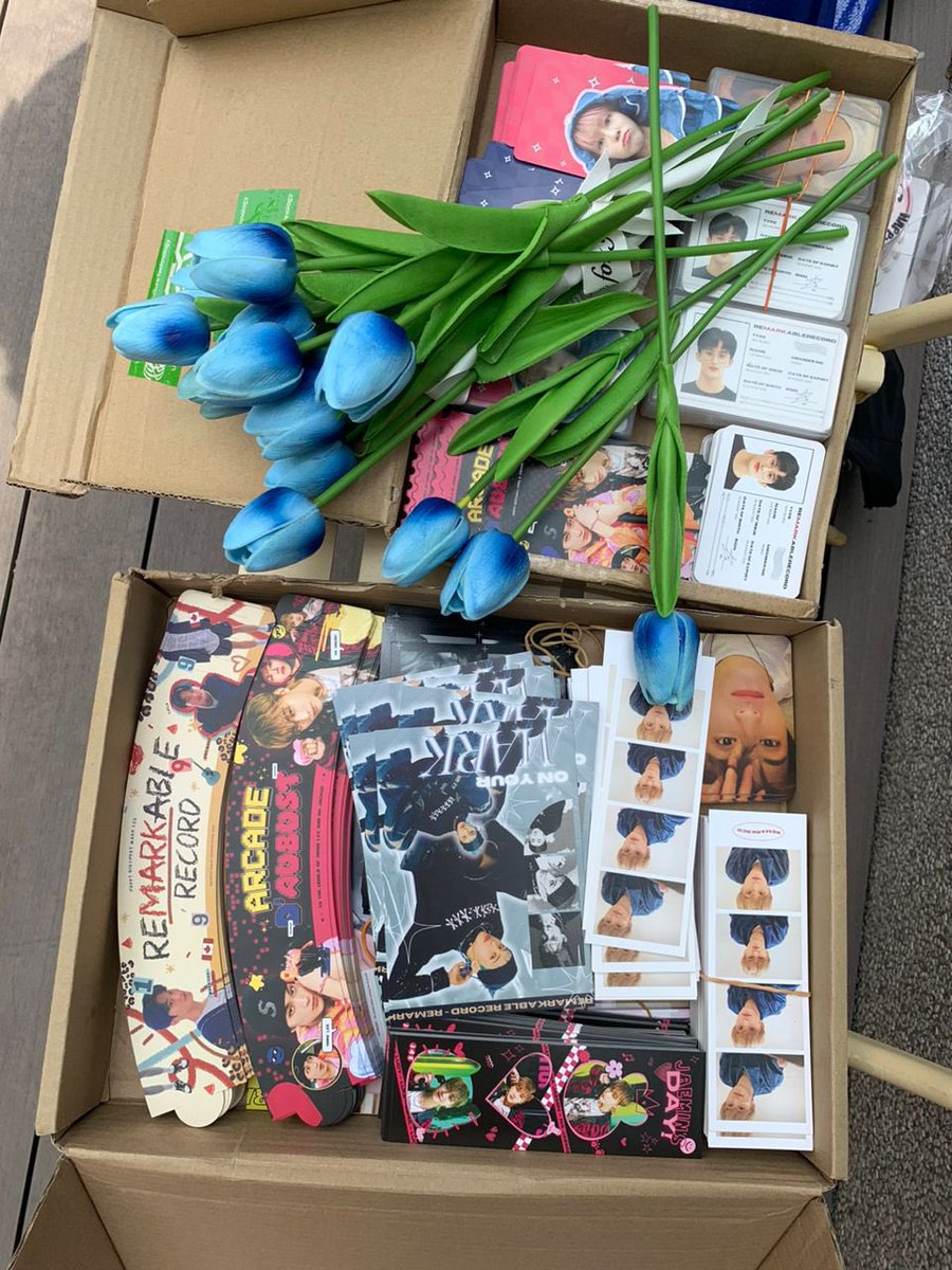 remarkrcd's tweet photo. hello we are here!!! come &amp; claim your freebies https://t.co/VozBwPbVJt
