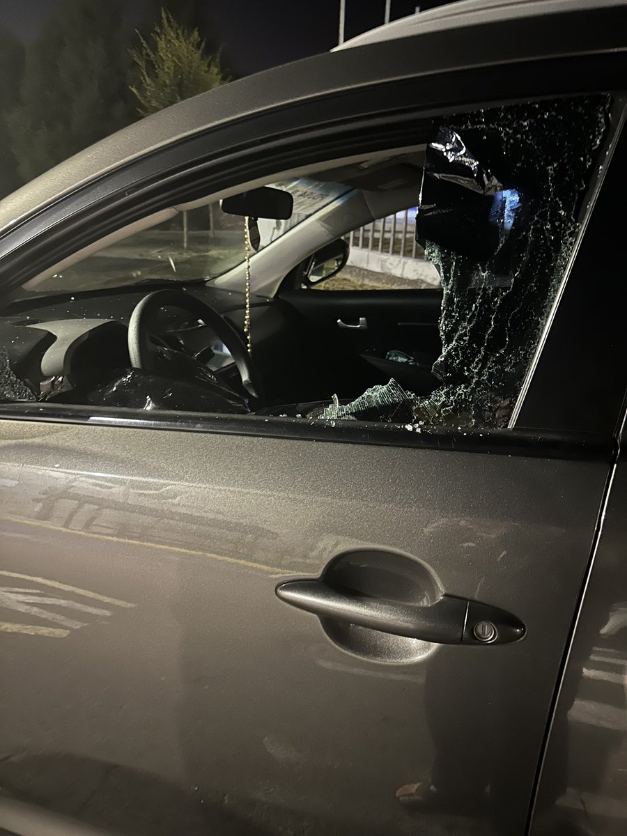 Malditos, me interceptan a la salida del túnel Guayadamin, me cruza un furgón , detrás de mi auto sale otro vehículo con cinco encapuchados todos armados, era contra mi, por eso abandonan a mi hija en la interoceánica, como creyente Dios  es grande ya recuperé a mi hija.