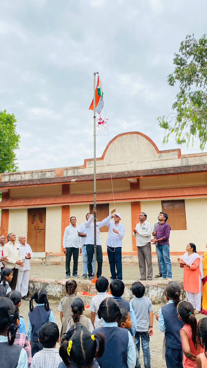 #MeriMaatiMeraDesh 
પાલીતાણા તાલુકાના તમામ ગામો માં ૯ થી ૧૨ ઓગષ્ટ દરમિયાન મારી માટી મારો દેશ, માટી ને નમન-વિરો ને વંદન હેઠળ વિવિધ કાર્યક્રમો ઉજવવા માં આવ્યા
<a href="/CMOGuj/">CMO Gujarat</a> <a href="/PMOIndia/">PMO India</a> 
<a href="/bachubhaikhabad/">Bachubhai Khabad</a> 
<a href="/Collectorbhav/">Collector & District Magistrate Bhavnagar</a> 
<a href="/monakhandhar/">Mona Khandhar IAS</a> 
<a href="/GRTMM1/">ગુજરાત રાજ્ય તલાટી મંત્રી મહામંડળ (OFFICIAL)</a> 
<a href="/tcmbvn/">ભાવનગર જીલ્લા તલાટી કમ મંત્રી મંડળ</a> <a href="/ddobhavnagar/">DDO BHAVNAGAR</a> 
<a href="/mansukhmandviya/">Dr Mansukh Mandaviya</a>