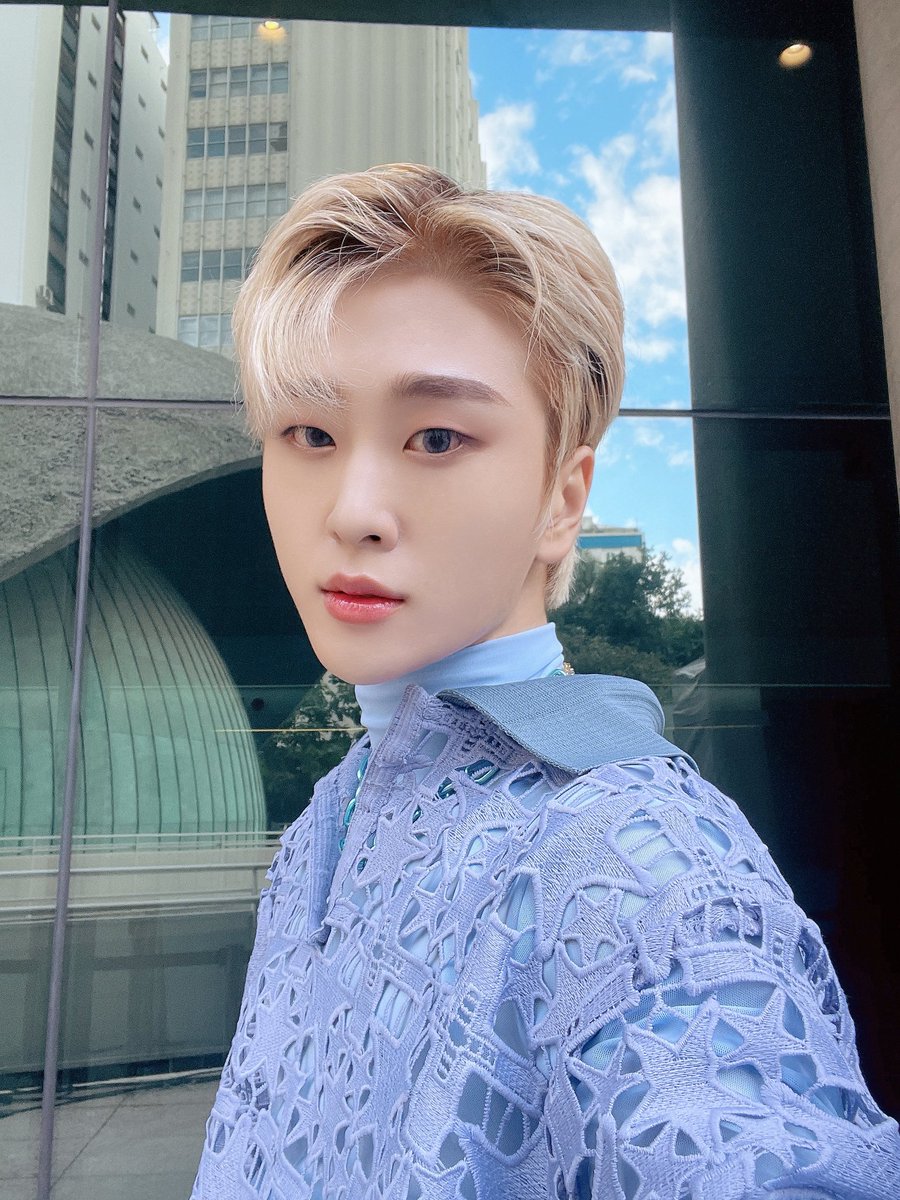 jflo_newkidd's tweet photo. [뉴키드 #진권] 
dias felizes😝😘
행복한 날들✨️

#Newkidd #뉴키드 #Jinkwon #진권 #HBOMAX #HBOMAXbr #AlémdoGuardaRoupa #옷장너머로 #Daeho

@HBOMAXbr https://t.co/V1dw4WEO3j