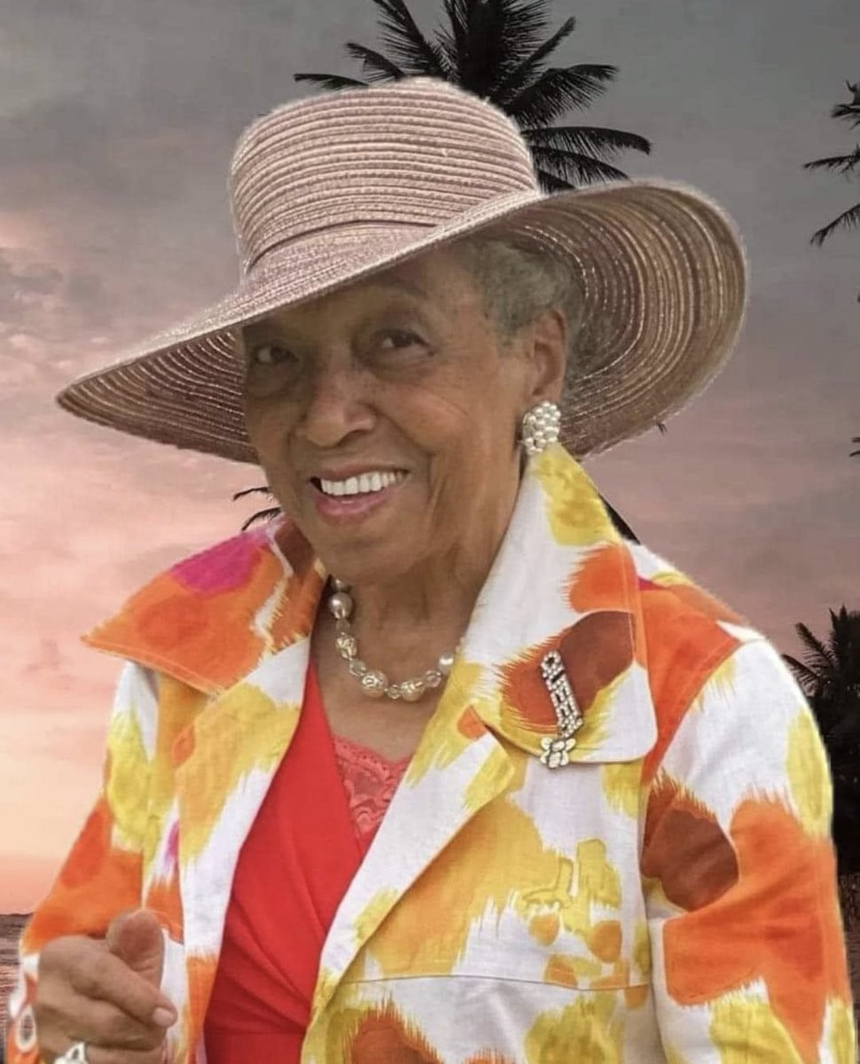 akperera's tweet photo. Please help me wish my gorgeous Grand-Aunt Della a Happy 90th Birthday 🥳 🎂 🥳🎂🥳🎂🥳🎂🥳🎂🥳
#GoodGenes 🧬 #Flawless #LeMelleFamily #FlyAgeless
Photo 📸 Creds = #StephLeMelle https://t.co/eeTUhPYAQ8