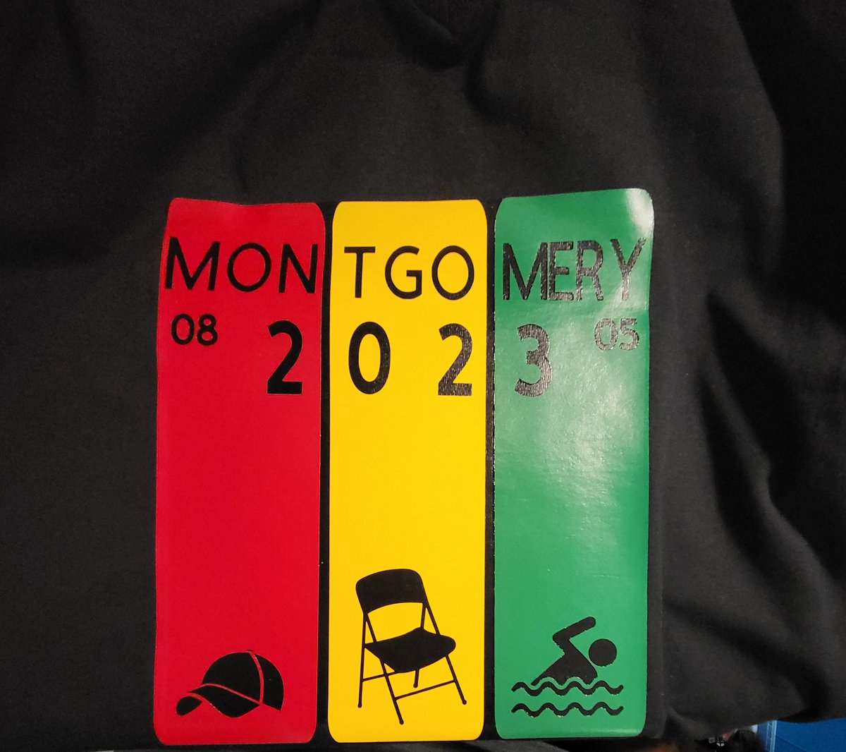 Beetru4ever's tweet image. I have been on a roll!!

#crafter #siser #gildan #cricut