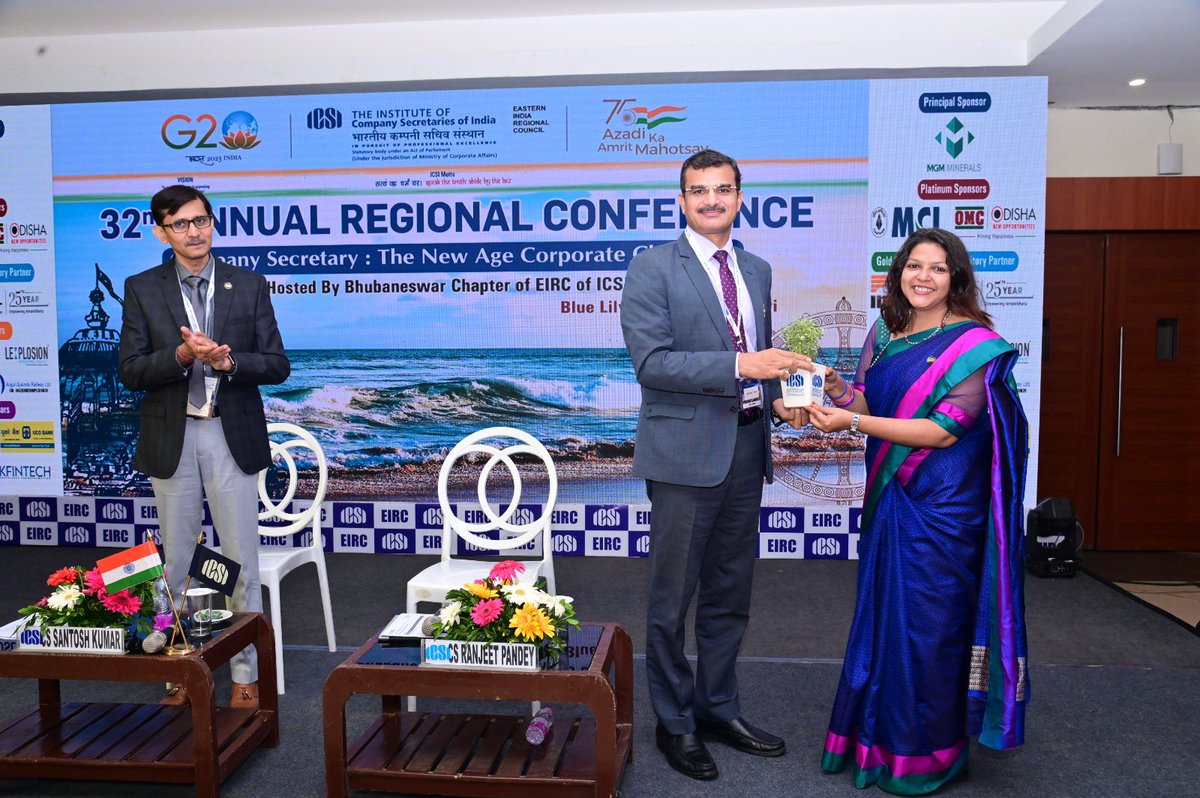 RanjeetPandeyCS's tweet photo. 32nd Annual Regional Conference of EIRC of ICSI @Puri, Odisha. 

#Theme: CS - The New Age Corporate Chanakya. Delighted to share my presentation on #SecretarialAudit and #AnnualSecretarialComplianceReport. https://t.co/SXmZAfQkIh