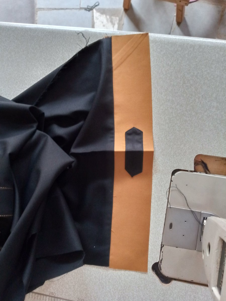 tofams_tailored's tweet photo. Black with a touch of gold is all our esteemed client said. Boom! We cooked!
Fabric by #ninepence_optionz
Design Inspiration by #tofams_tailored
Tailored by #TOFAMS.
#tofams #kaftan #NeverGiveUp #Brighton #Soma #HereWeGo https://t.co/W2jwnwZ2Oh