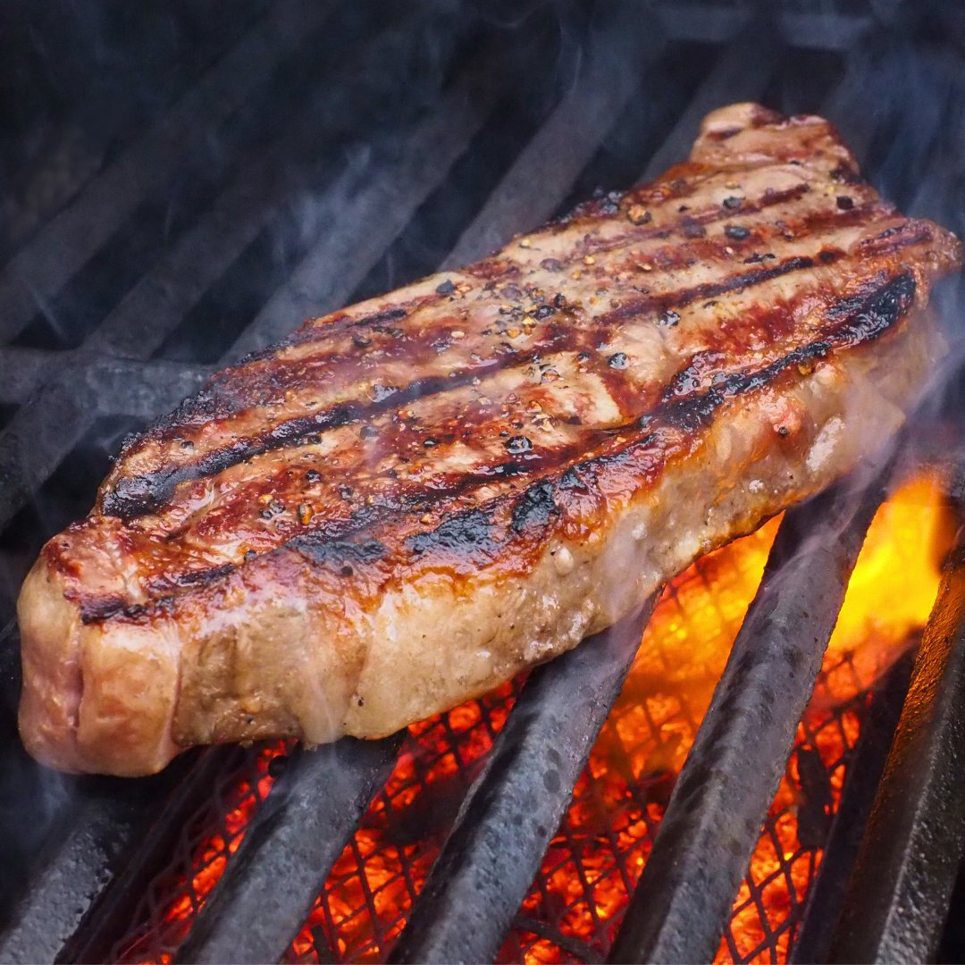 braaifluencer's tweet photo. Prepare it with love, #braai it with joy, enjoy every bite of your masterpiece. 🔥🇿🇦 #Braaifluencer #braaivibes https://t.co/FgNrlHSb7v