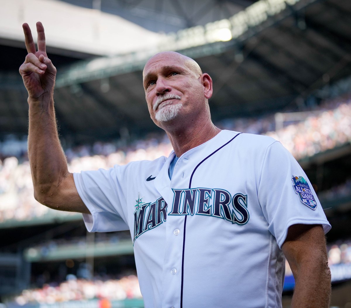 Happy birthday to Mariners Hall of Famer Jay Buhner! 🦴