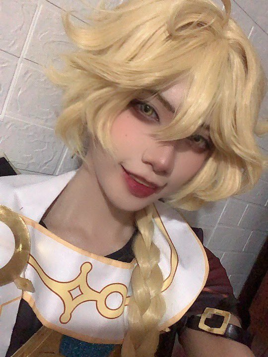 paddi_pie's tweet photo. Finally got a hold of my own Aether cosplay 🥺🌸💖 #Genshin_Impact #Aether #cosplay https://t.co/4PNn4vscb8