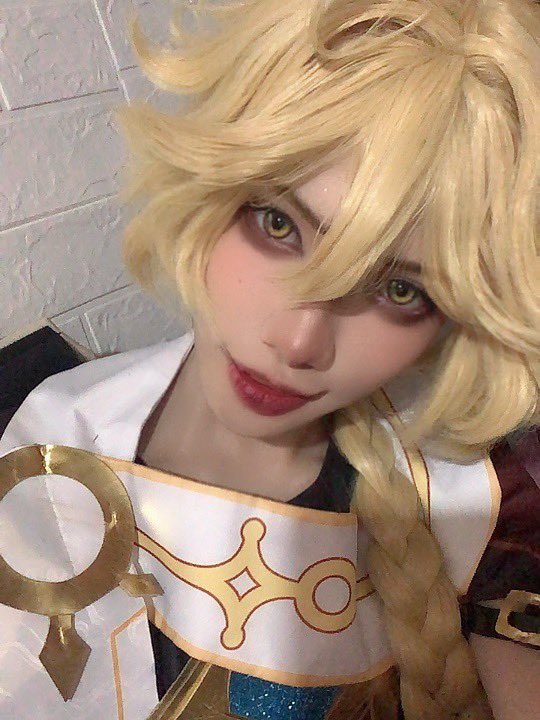 paddi_pie's tweet photo. Finally got a hold of my own Aether cosplay 🥺🌸💖 #Genshin_Impact #Aether #cosplay https://t.co/4PNn4vscb8