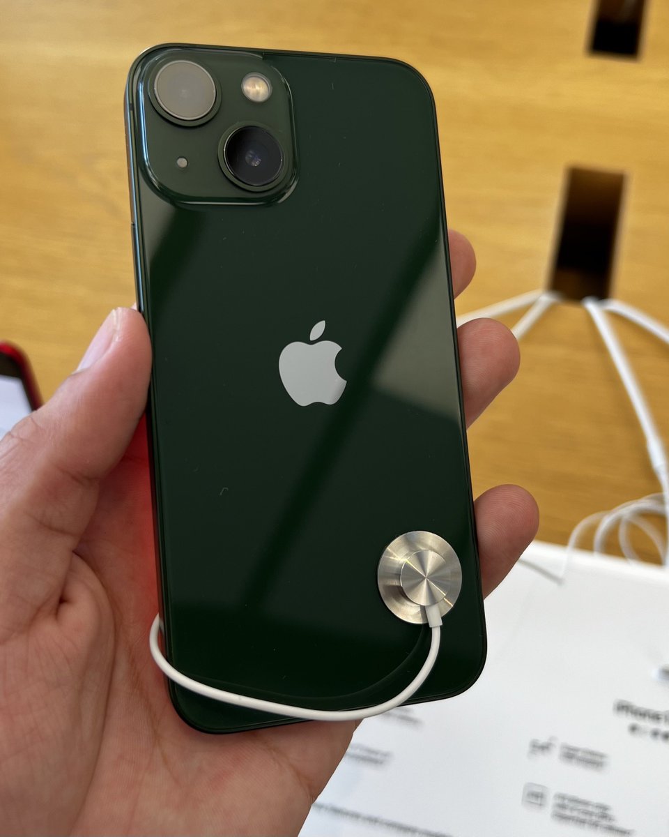 Apple Hub tweet media