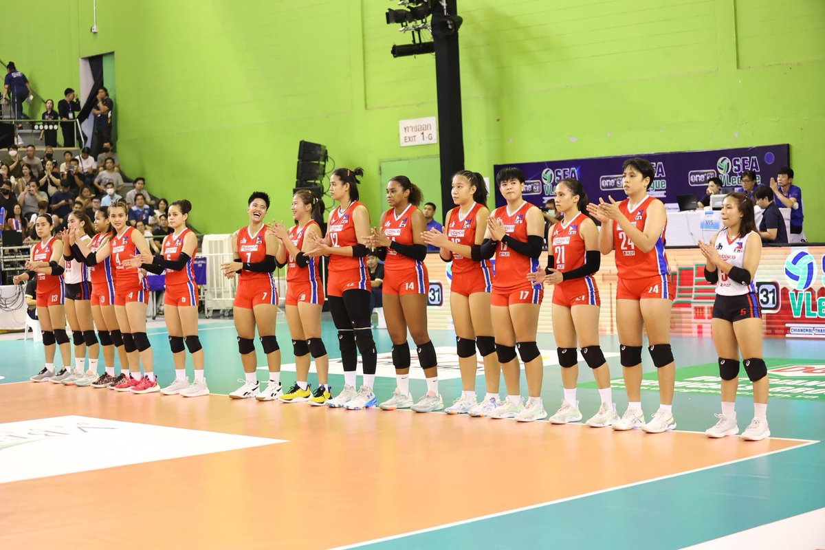 volleytrails's tweet photo. To PNVF, please wag na buwagin tong team. Magdagdag na lang. Thank you po. 🙏🇵🇭🏐 #SEAVLeague 
📸 SEAVLeague https://t.co/Ob2iWIskSo
